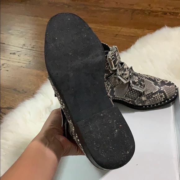 Steve Madden snake boots - Picture 3 of 6